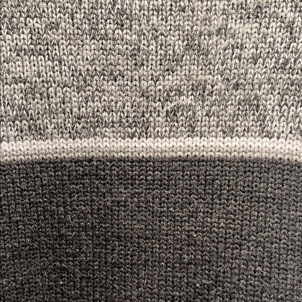 Charcoal Grey Black Turtleneck Sweater Size M - Picture 5 of 8